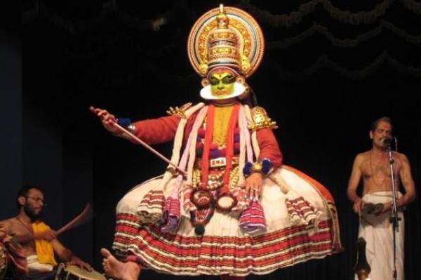 Kathakali dance: A traditional Indian dance form characterized by vibrant costumes, elaborate makeup, and expressive gestures.