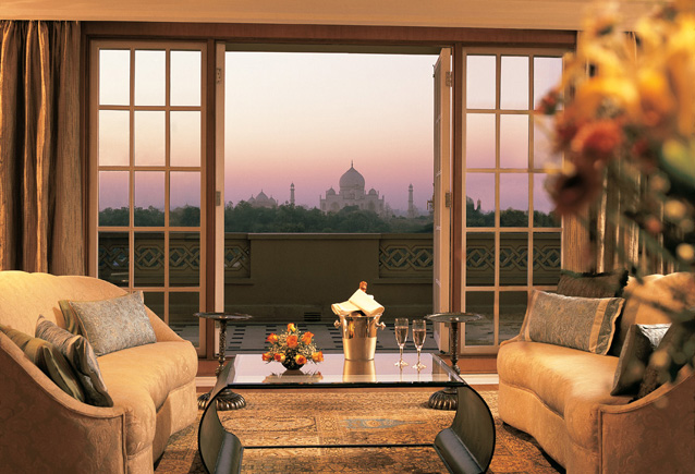 Amarvilas Agra: Luxurious hotel with stunning views of the Taj Mahal.