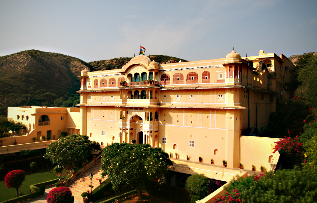 Samode Palace Hotel: A majestic heritage hotel with stunning architecture and luxurious amenities.