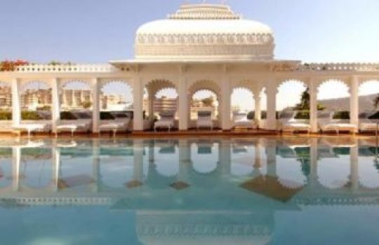 Swimming-Pool-at-Taj-Lake-Palace-340x220